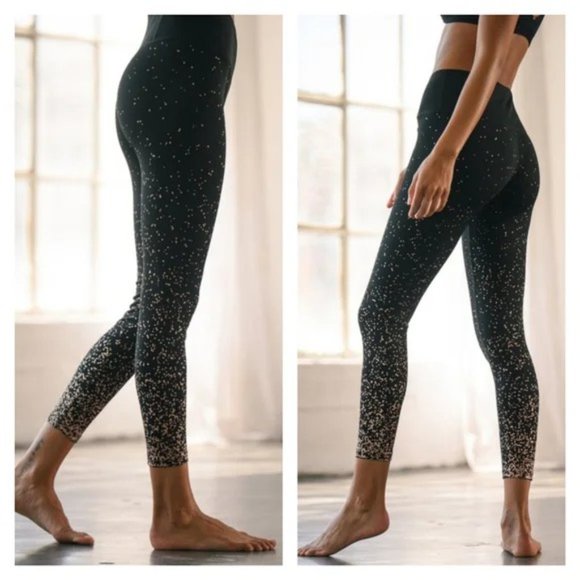 Black Ombre Metallic Workout Leggings - Picture 2 of 2